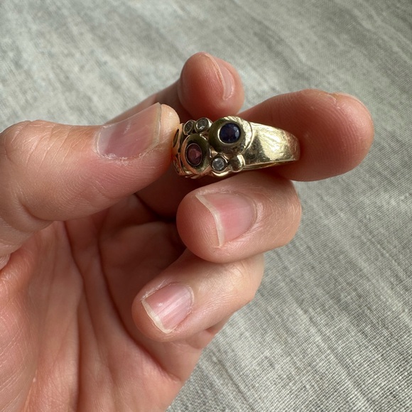 Gold Floral Cluster Ring - Picture 9 of 9